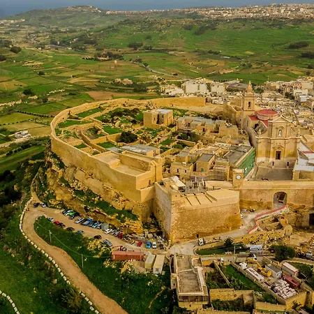 Blue Harbour Seafront 3 Bedroom Apartment, With Spectacular Sea Views From Terrace - By Getawaysmalta