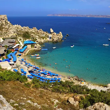 Blue Harbour Seafront 3 Bedroom Apartment, With Spectacular Sea Views From Terrace - By Getawaysmalta 아파트