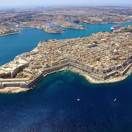 Blue Harbour Seafront 3 Bedroom Apartment, With Spectacular Sea Views From Terrace - By Getawaysmalta Appartement San Pawl il-Baħar