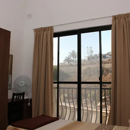 Blue Harbour Seafront: Panoramic Sea View Apartment *