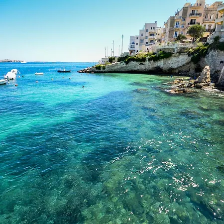 Blue Harbour Seafront 3 Bedroom Apartment, With Spectacular Sea Views From Terrace - By Getawaysmalta 세인트폴스베이