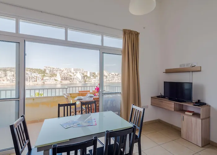 Blue Harbour Seafront 3 Bedroom Apartment, With Spectacular Sea Views From Terrace - By Getawaysmalta Appartamento St. Paul's Bay
