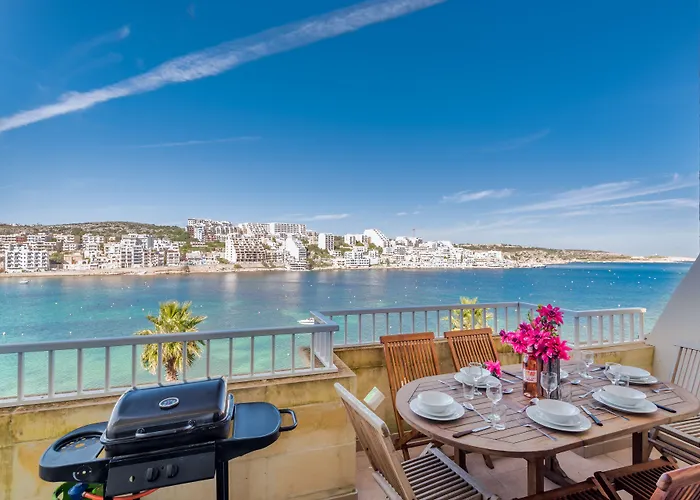 Blue Harbour Seafront 3 Bedroom Apartment, With Spectacular Sea Views From Terrace - By Getawaysmalta Appartamento