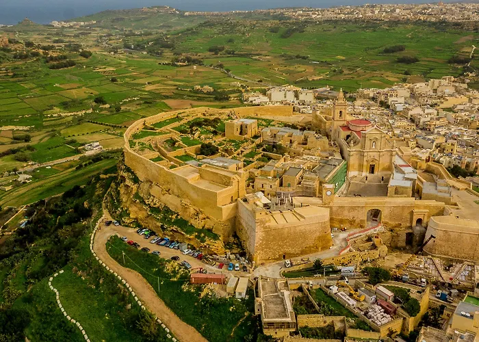 Blue Harbour Seafront 3 Bedroom Apartment, With Spectacular Sea Views From Terrace - By Getawaysmalta