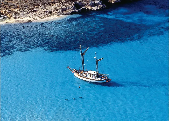 Blue Harbour Seafront 3 Bedroom Apartment, With Spectacular Sea Views From Terrace - By Getawaysmalta Apartament