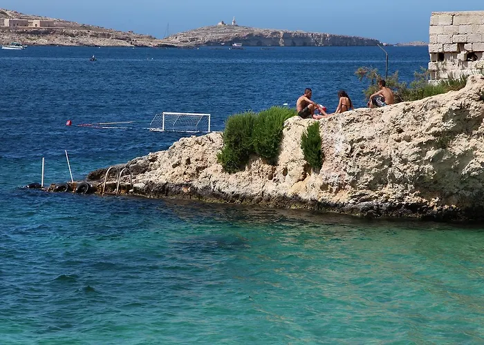 Blue Harbour Seafront 3 Bedroom Apartment, With Spectacular Sea Views From Terrace - By Getawaysmalta * 세인트폴스베이